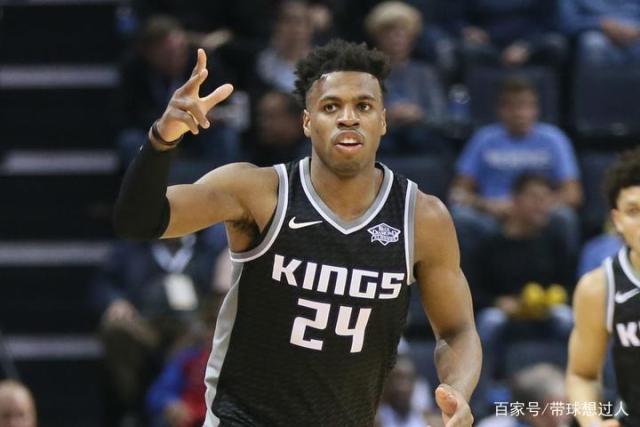 易建联真的混不下NBA吗？5年换4队后才发现，答案可能很意外